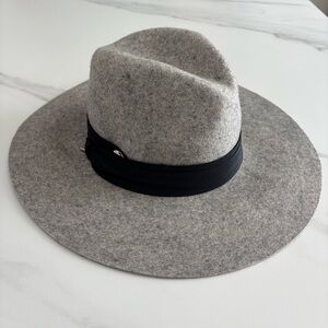 Banana Republic | Accessories | Banana Republic Fedora Hat  display picture 1